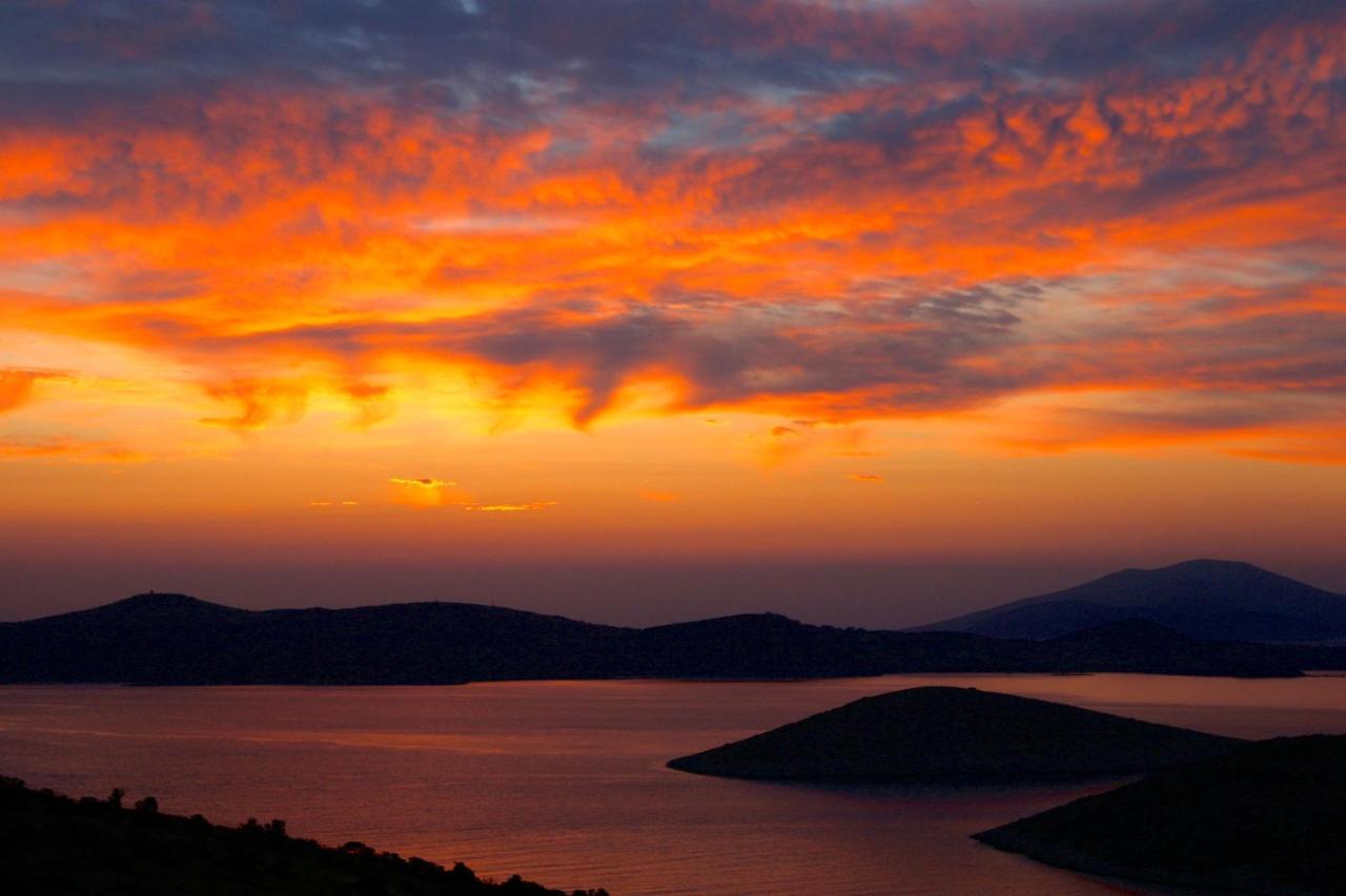 Villa Zografos อีราเกลีย ภายนอก รูปภาพ